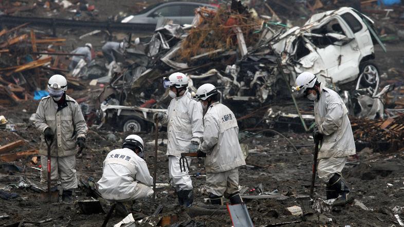 Japonci še vedno odpravljajo posledice uničujočega potresa in cunamija. (Foto: E