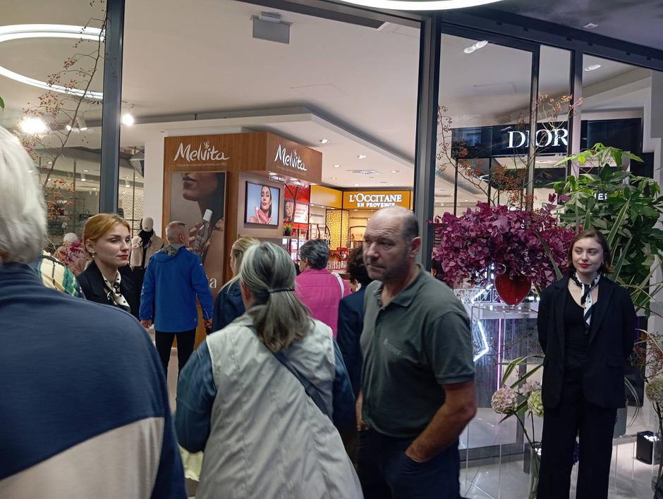 Otvoritev prenovljena Nama | Avtor: Žurnal24 