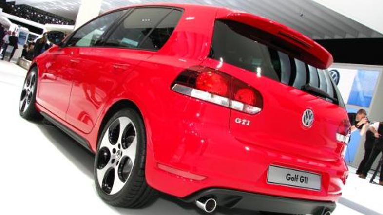 Novi GTI od 0 do 100 km/h pospeši v 7,2 sekunde, končna hitrost je 240 km/h.