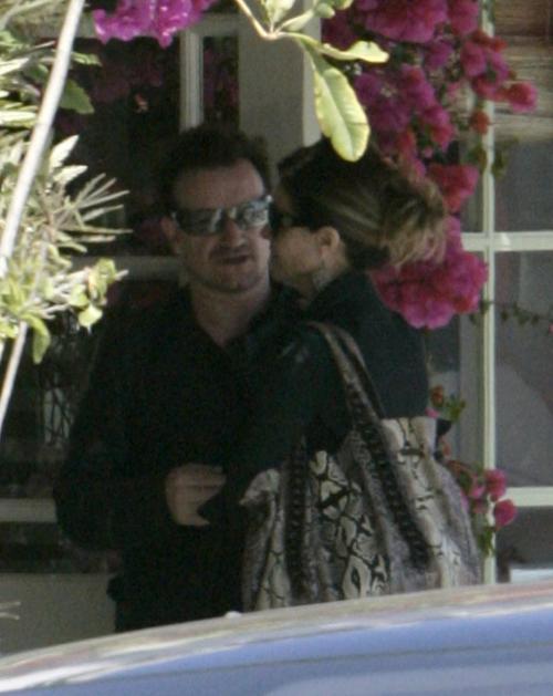 Maria Shriver, Bono Vox