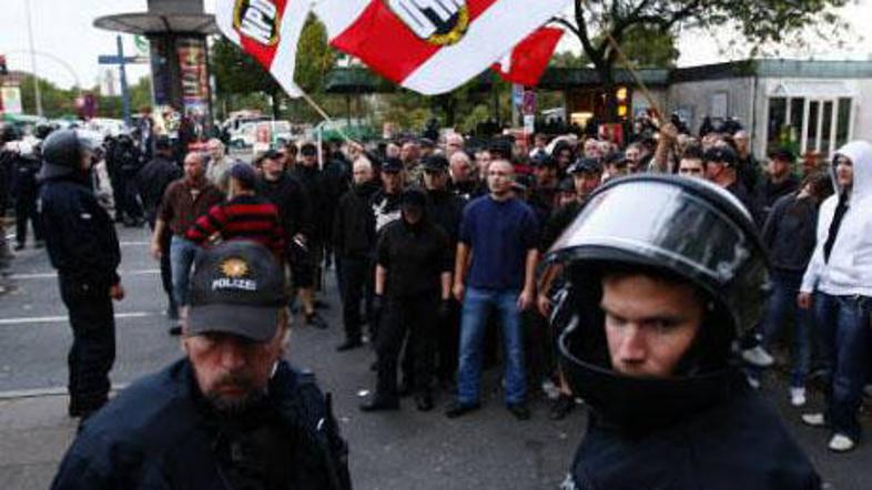 Oblasti se danes bojijo novih nemirov.