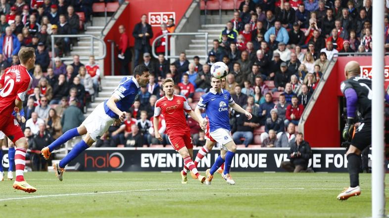 Alcaraz avtogol Southampton Everton EPL