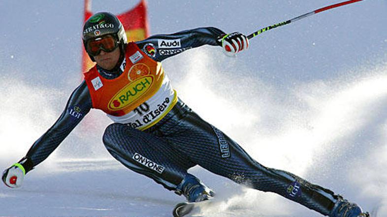 "Dejstvo pa je, da so smuči bolj mirne in da zdaj lahko še bolj napadam," pravi 