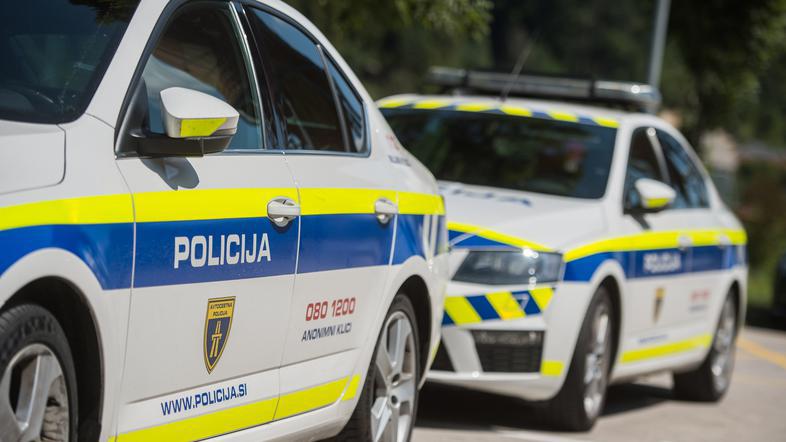 policija vozilo
