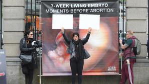 Usodni dan za pravico do splava na Irskem