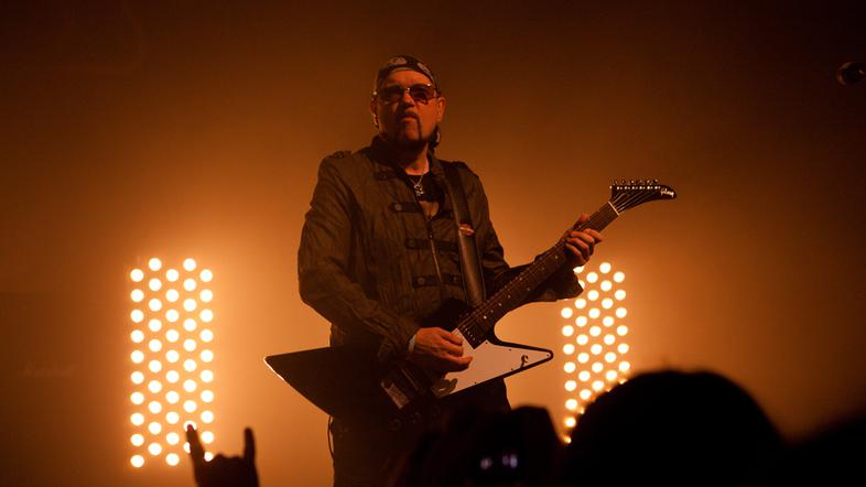 Saxon v Kinu Šiška