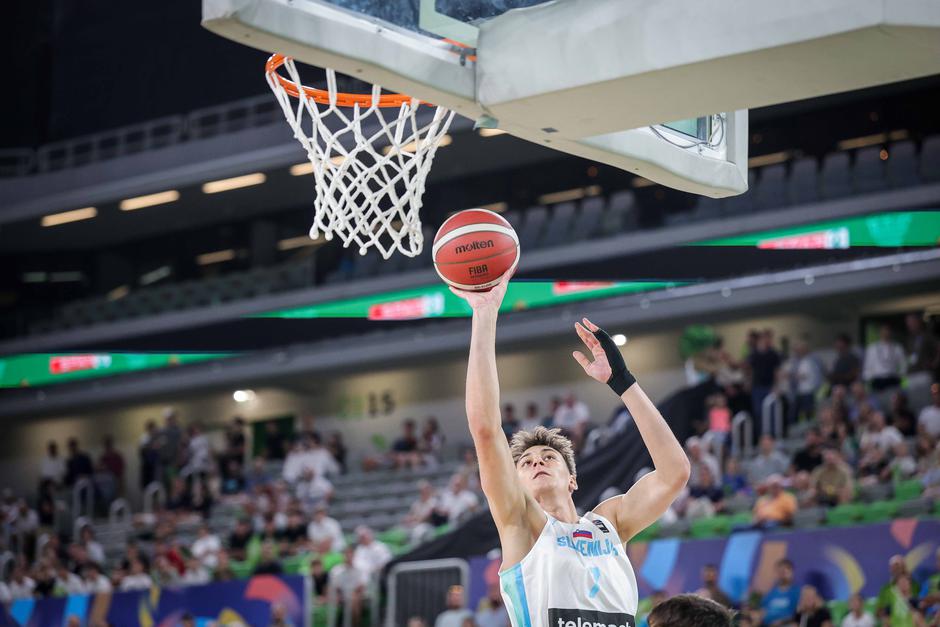 eurobasket u20 slovenija-romunija, Vit Hrabar | Avtor: Saša Despot