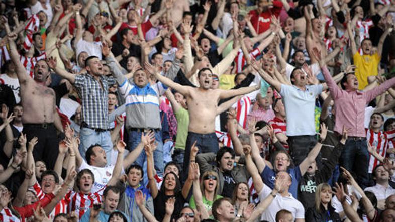 V Angliji imajo vsak igralec, vsak dogodek in vsaka poteza prav posebno pesem.