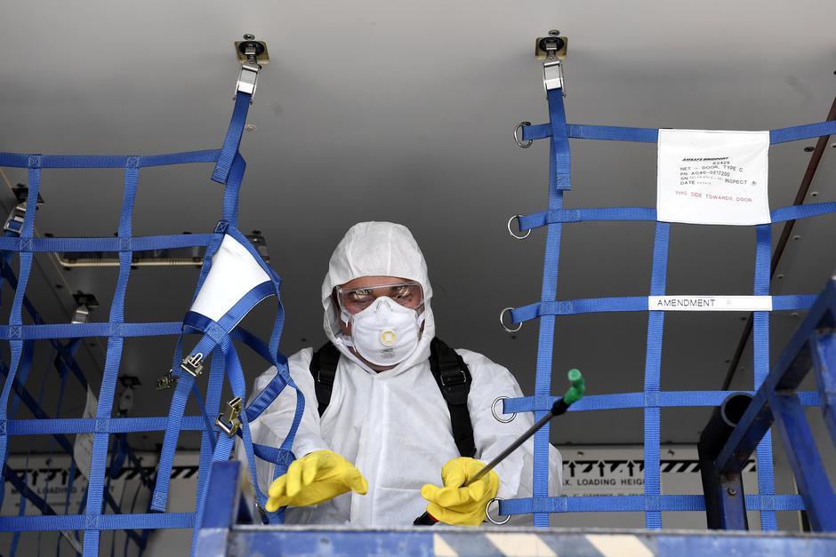 koronavirus COVID-19 Kitajska | Avtor: Epa