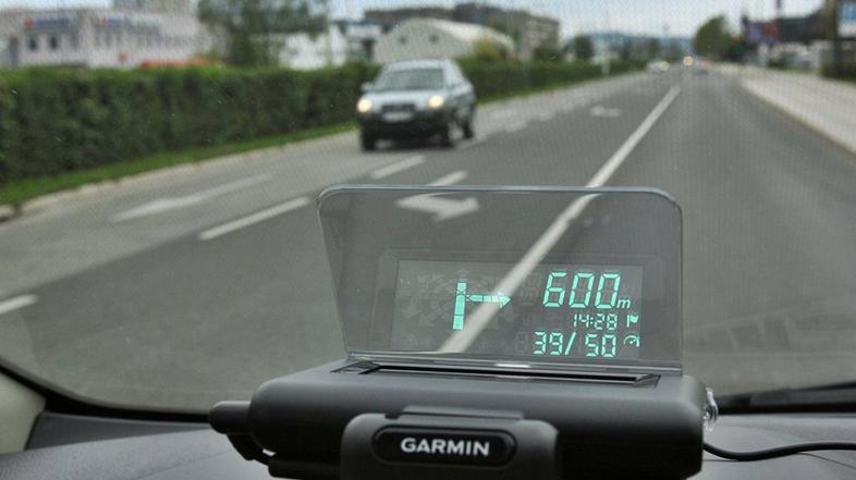 Garmin HUD