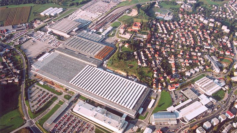 Revozova tovarna v Novem mestu