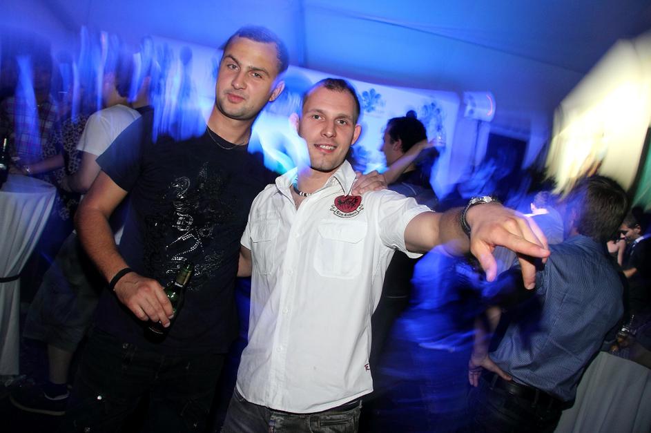 Petkova vročiča v Playi