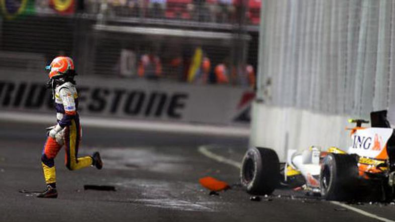 Zaradi te nesreče Nelsona Piqueta mlajšega, očitno povzročene namerno, je na ste