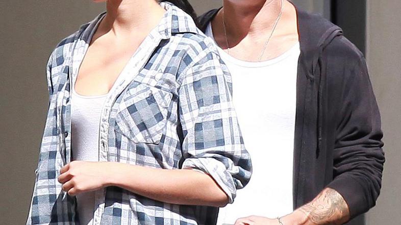 Alexis in Ryan sta bila par le nekaj mesecev, razšla pa sta se septembra lani. (