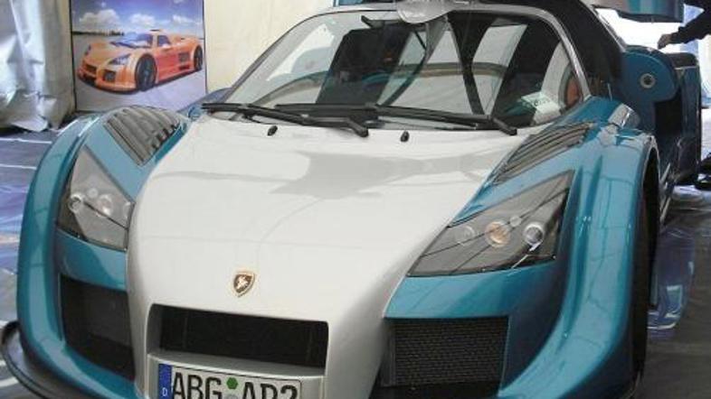 Proizvajalec Gumpert je mlada družba, ustanovljena šele leta 2004. V sodelovanju