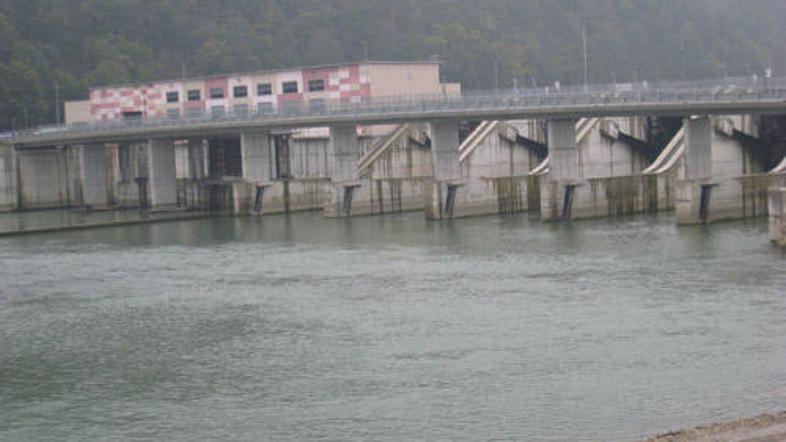 Gradbena dela na HE Blanca so zaključena, ureja se še ribja steza.