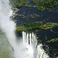 Viktorijini slapovi so ena od največjih naravnih znamenitosti Afrike.