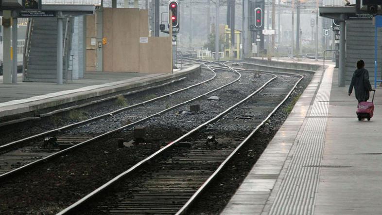 Francija, stavka, železnica, metro, železniška proga