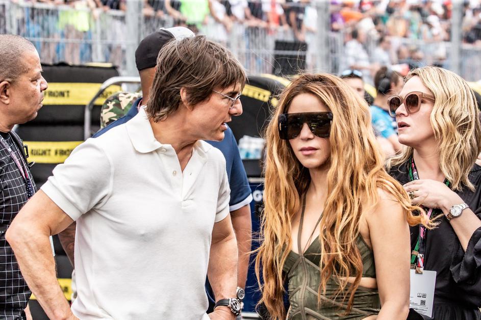 tom cruise, shakira