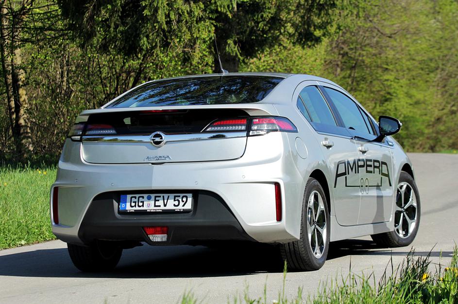 Opel ampera