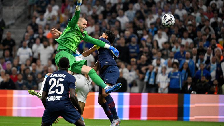 Lucas Chevalier Marseille PSG