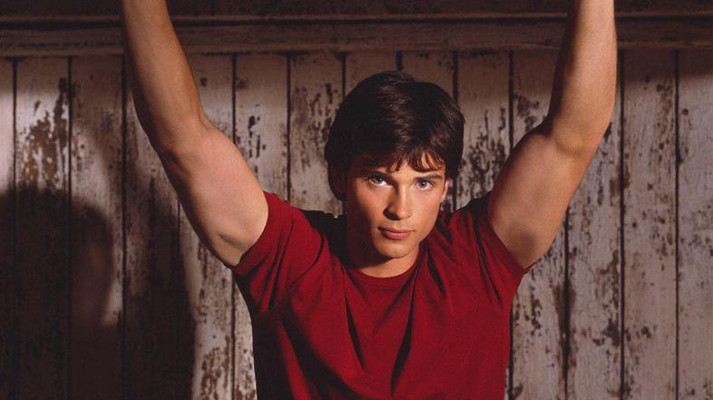 Tom Welling bo spet reševal svet. 