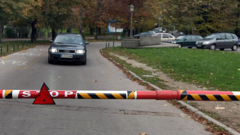 V Tivoliju zapornica po 20. uri zvečer ne bo več dvignjena.