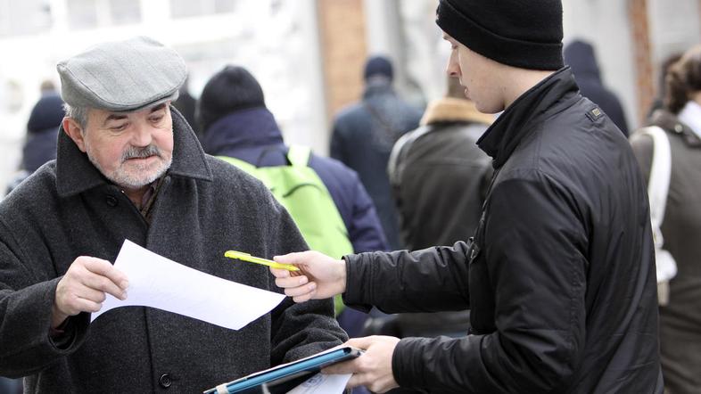 zbiranje podpisov, malo delo, referendum, sindikat, stojnica