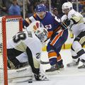 new york islanders pittsburgh pinguins casey cizikas
