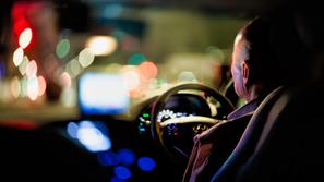 noč, vožnja, starostnik