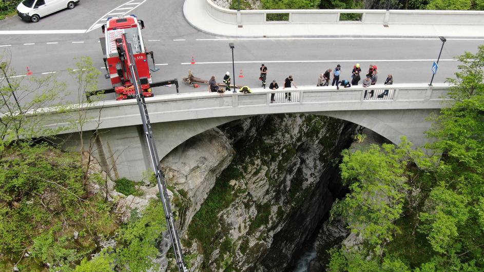 Iskanje pogrešanega Britanca pri Bovcu Koritnica