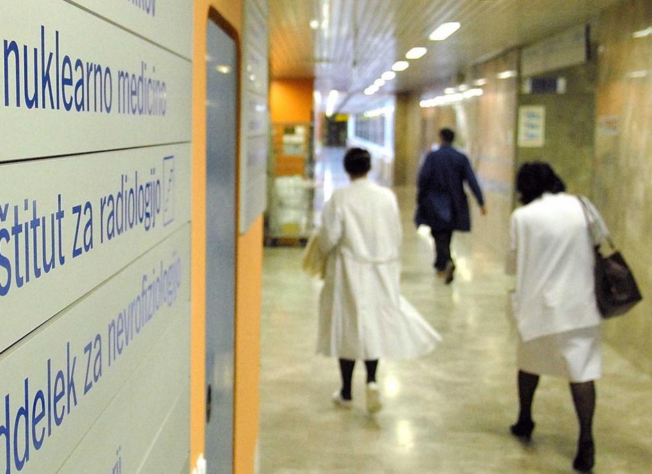 klinični center, bolnišnica, zdravniki