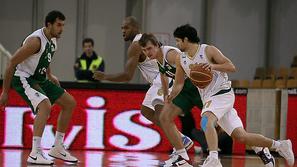 Sašo Ožbolt je z natančno roko pri prostih metih priboril Olimpijino zmago v zad