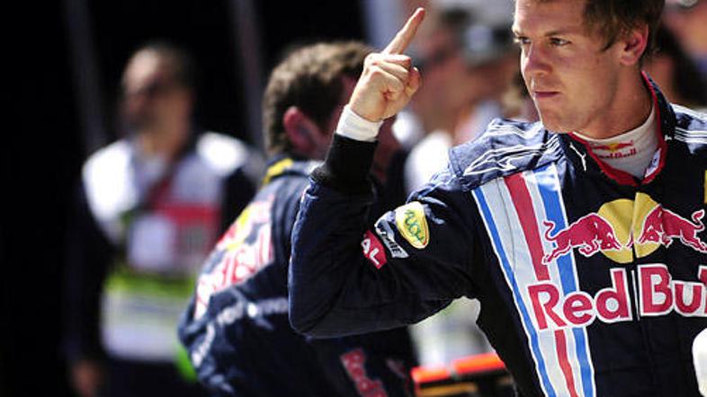 Jenson Button je letos dobil že pet dirk, peti 'pole' pa mu je ukradel Sebastian