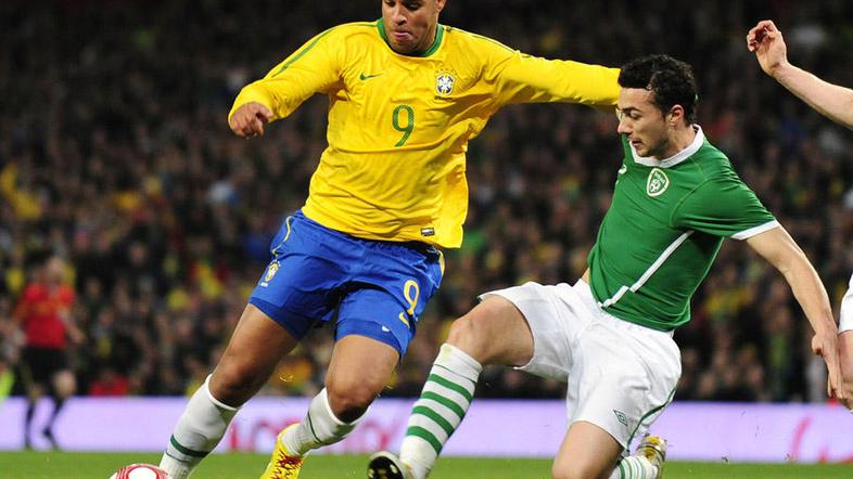Adriano zatrjuje, da nima težav z alkoholom in drogami. (Foto: Reuters)