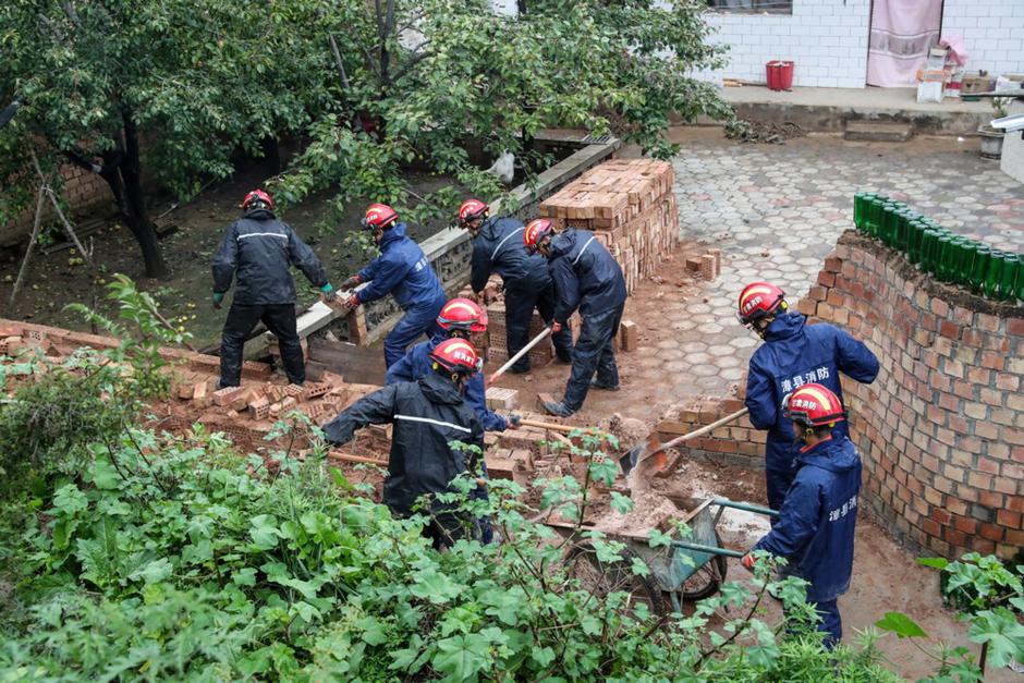 potres filipini | Avtor: Epa