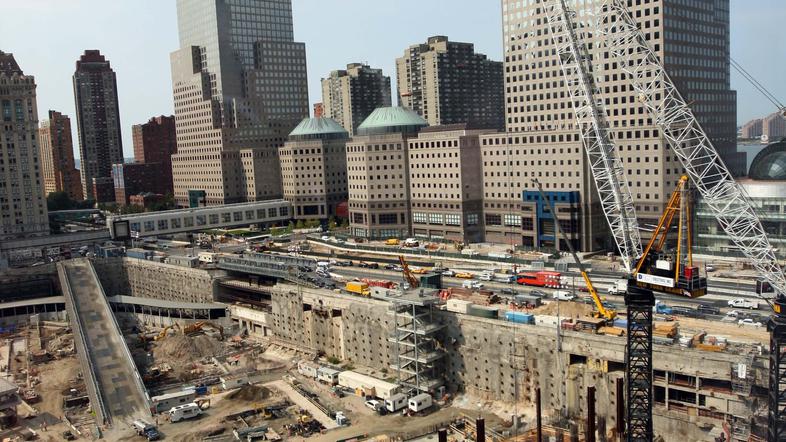 Na mestu, kjer sta nekoč stala dvojčka, naj bi do leta 2012 zgradili nove stavbe