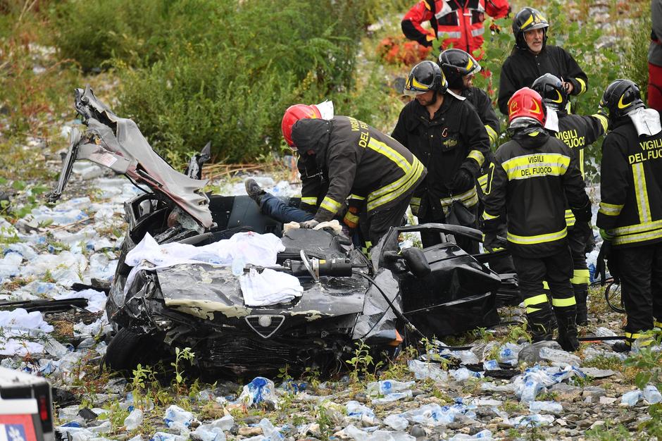 Genova, zrušen viadukt | Avtor: Epa