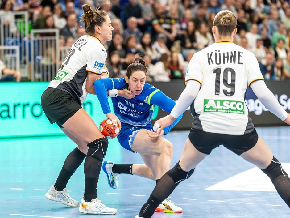 Slovenska ženska rokometna reprezentanca | Avtor: Profimedia