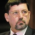 Država je julija 2005 od nekdanjega direktorja STA Tadeja Labernika odkupila zad