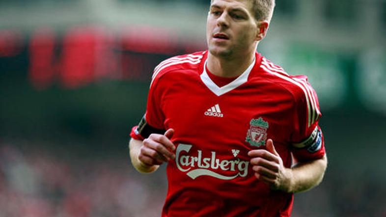 Gerrard bi poleti utegnil zamenjati klubske barve. (Foto: EPA)