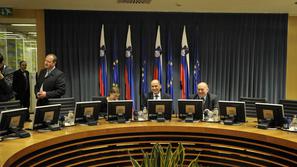 Prva seja druge Janševe vlade