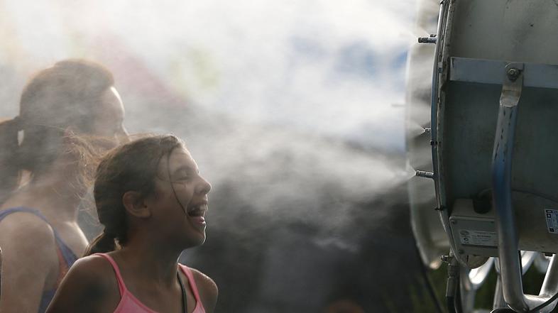 op avstralije vročina navijači hlajenje brisača led