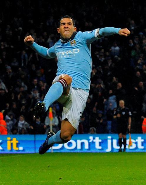 Carlos Tevez gol zadetek veselje proslavljanje slavje proslava