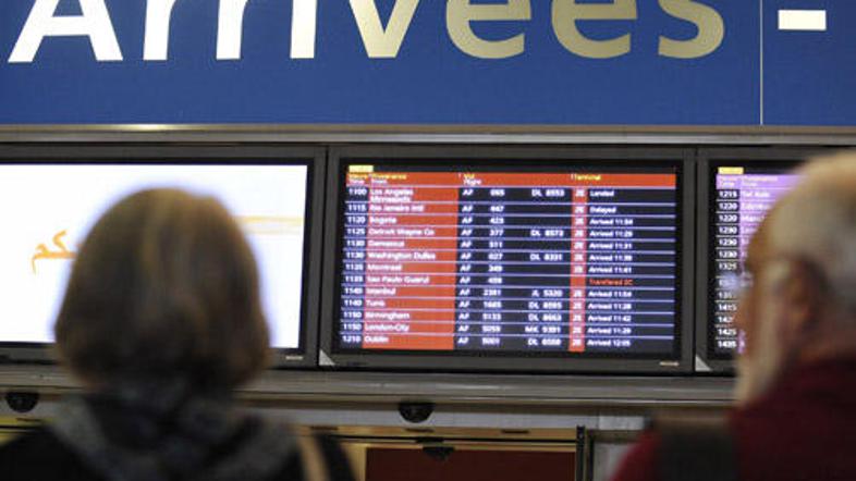 Tudi po tem, ko je bilo že znano, da se je z AF 447 zgodilo nekaj hudega, je bil