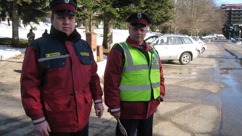 Redarjem predvsem zaradi izrečenih kazni za prehitro vožnjo in nepravilno parkir