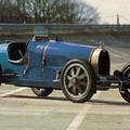 Bugatti typ 35 je bil svoj čas na dirkališčih skorajda nepremagljiv.