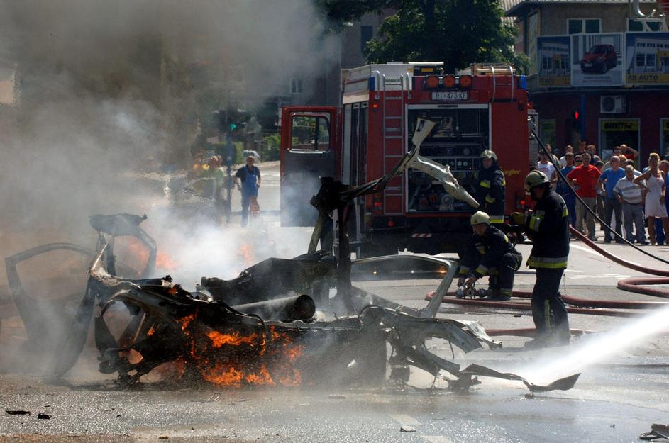 Huda nesreča v središču Reke se je končala s smrtjo voznika. (Foto: Goran Kovači