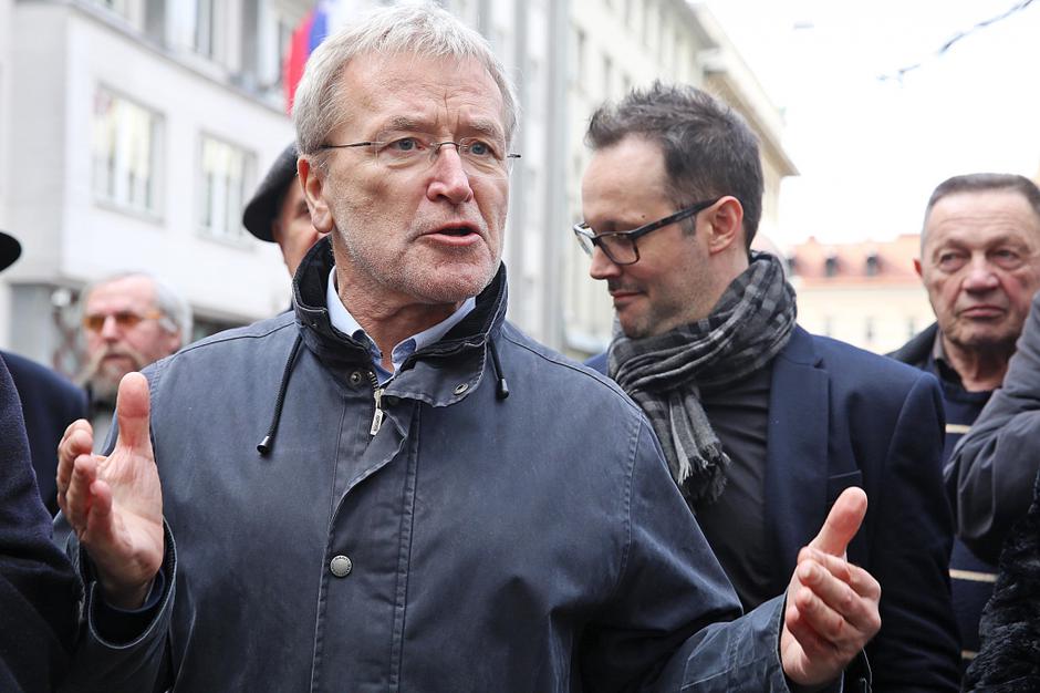 Slovenija 26.02.2014 Dusan Keber, Damjan Mandelc, javna novinarska konferenca st | Avtor: Saša Despot