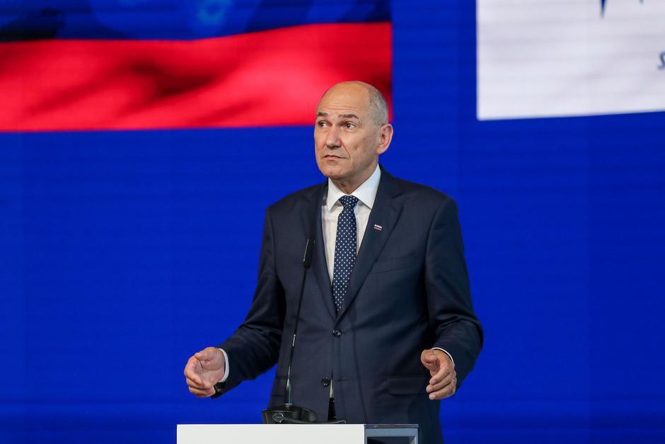 odprtje novega potniškega terminala | Avtor: Saša Despot